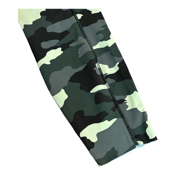 Lululemon athletica Camo Leggings Size 10 - Picture 4 of 5